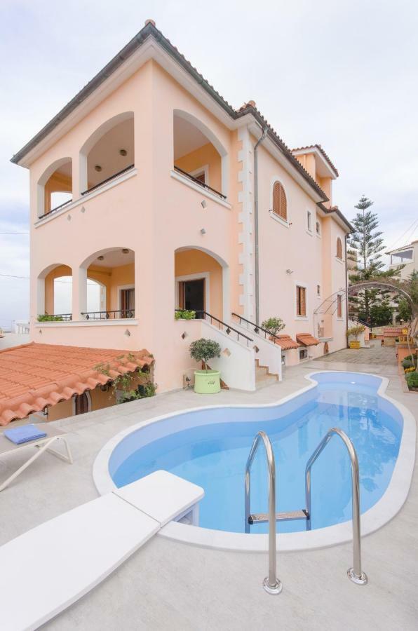 Araucaria Villa Atsipopoulo Exterior photo